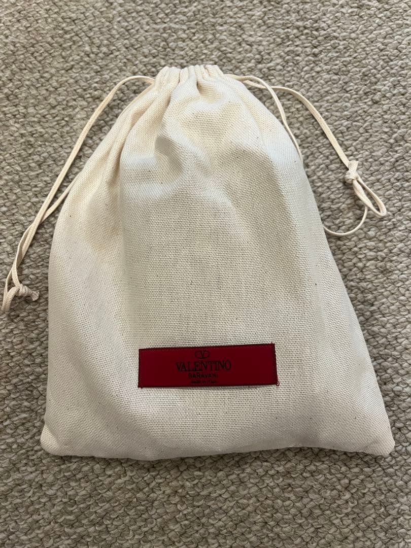 【超美品】VALENTINO ロックスタッズスパイク　ミニバッグ