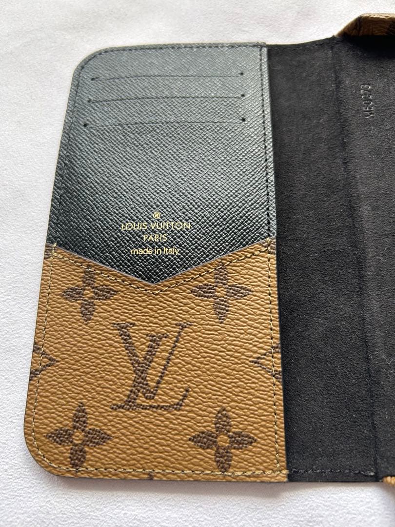 LOUIS VUITTON ルイヴィトン iPhone14 ケースM81977