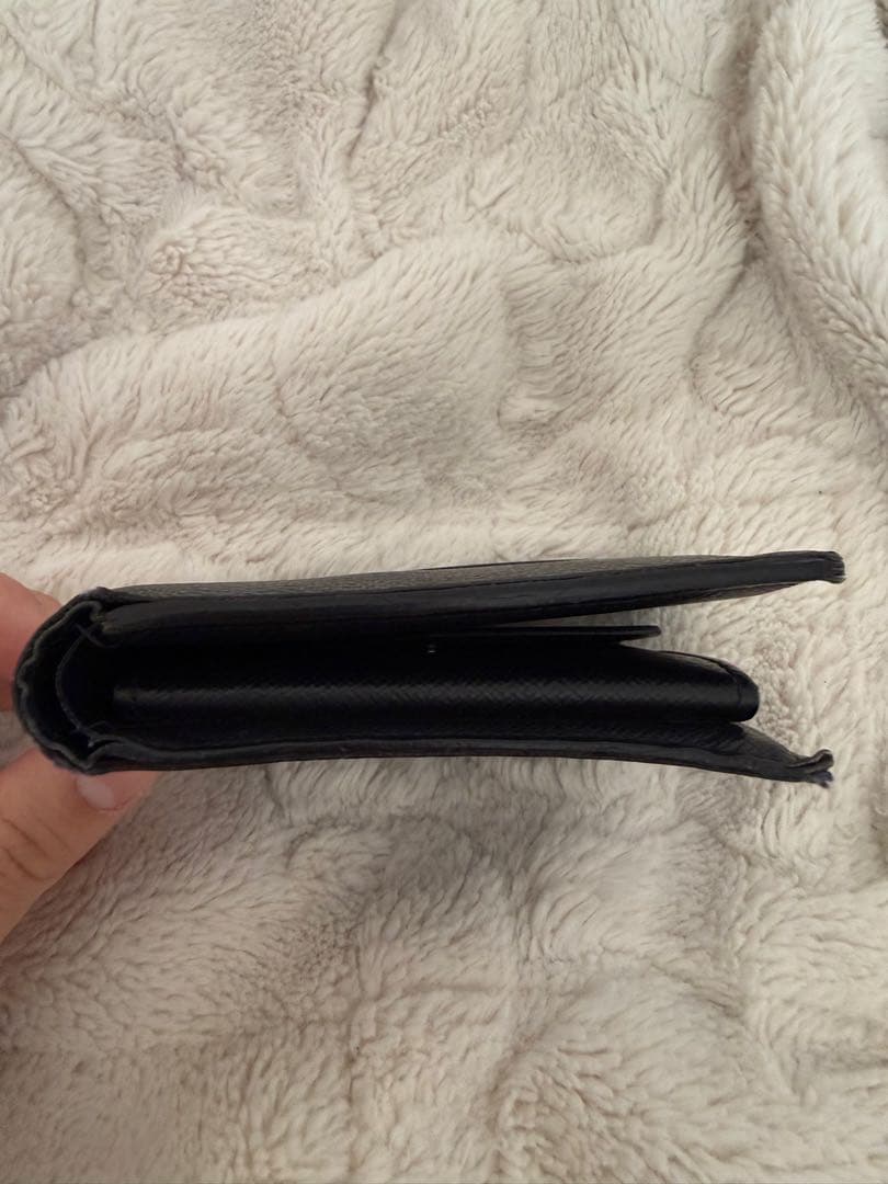 LOUIS VUITTON ルイヴィトン ダミエグラフィット 二つ折り財布