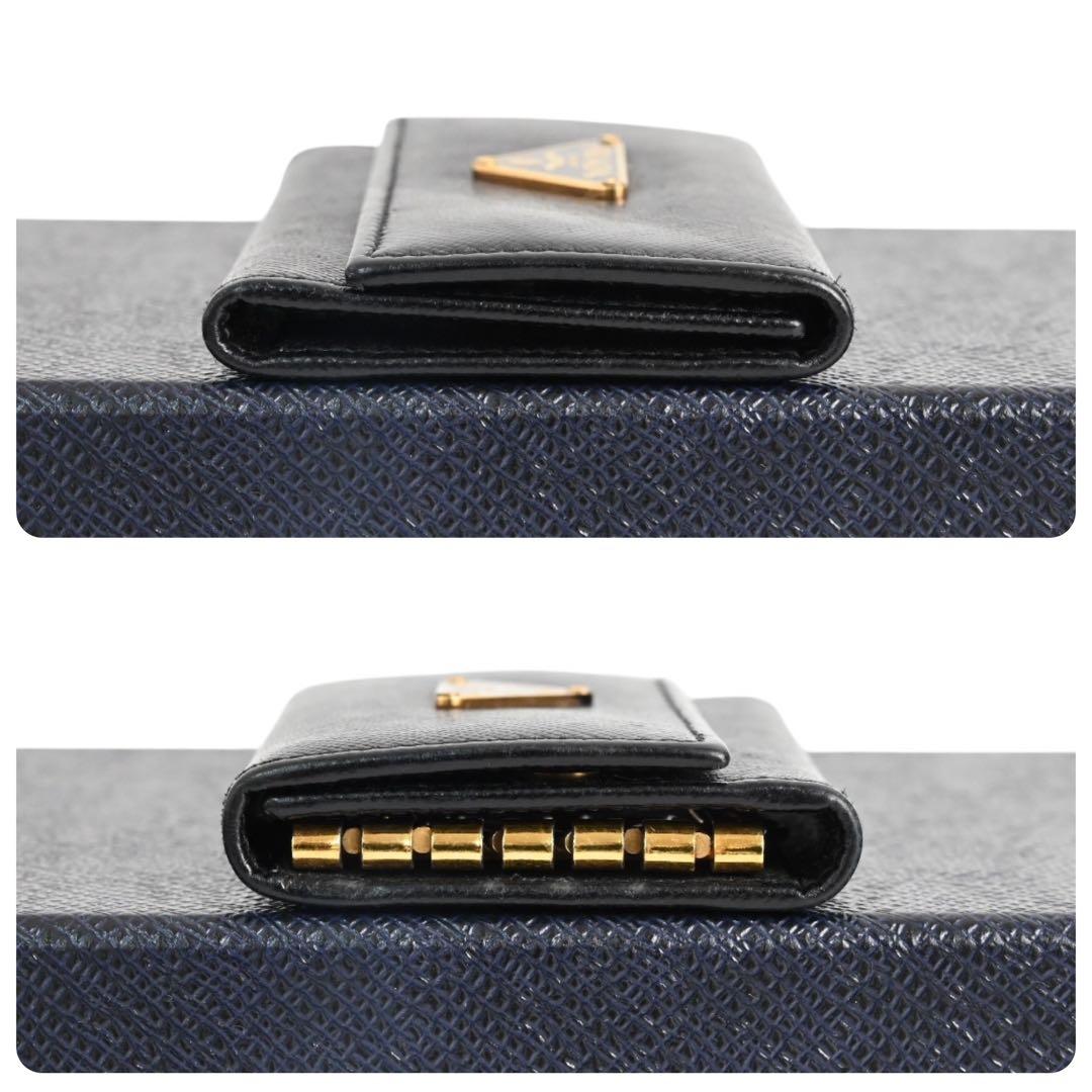 【極美品】プラダ　キーケース　レザー　黒　ブラック　サフィアーノ　財布　折財布