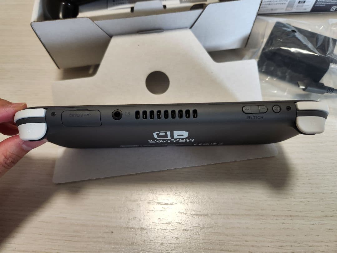 Nintendo SwitchLite グレー本体グリップカバー箱充電器付き美品
