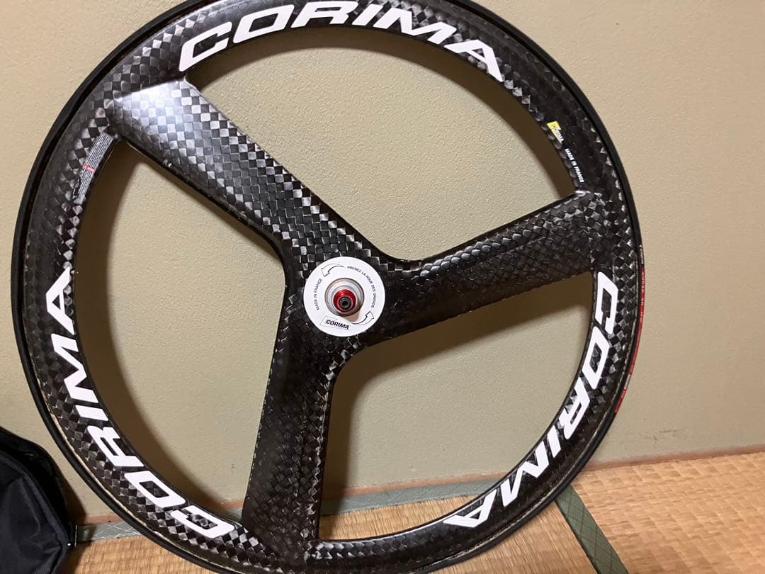 カズ　CORIMA バトンホイール　3スポーク
