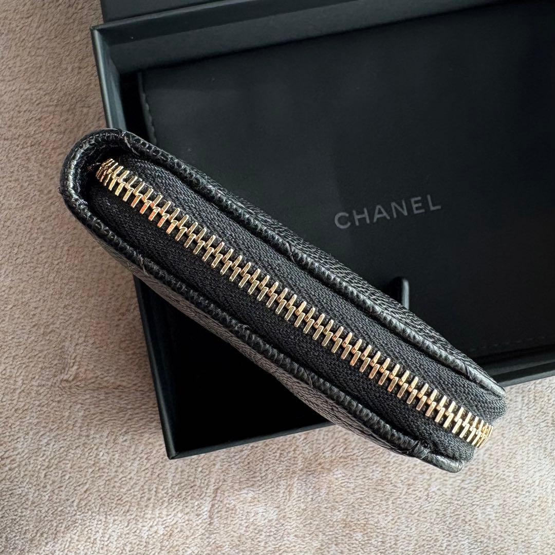 《極美品》 CHANEL マトラッセ キャビアスキン ミニウォレット
