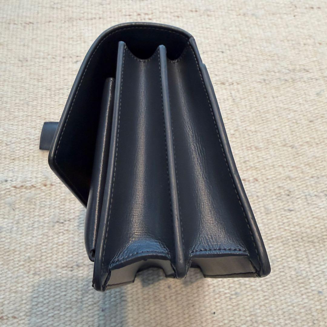 YSL ブラックレザー ショルダーバッグ