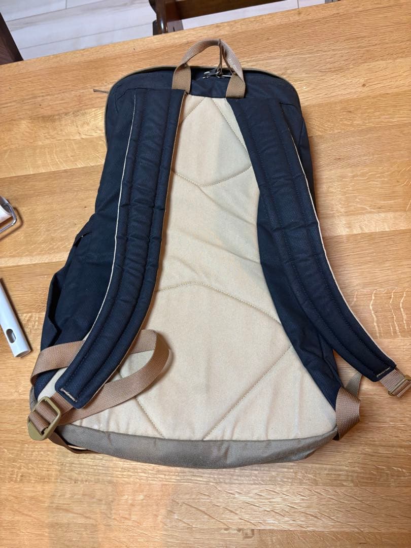 廃盤 使用回数3回 macpac リュック・バックパック 黒/ベージュ