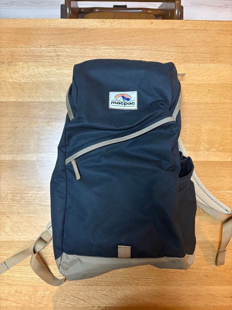 廃盤 使用回数3回 macpac リュック・バックパック 黒/ベージュ