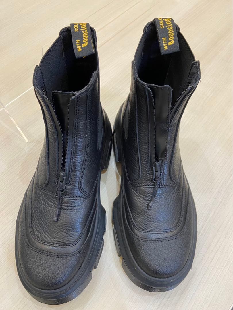 ドクターマーチン　ブーツ