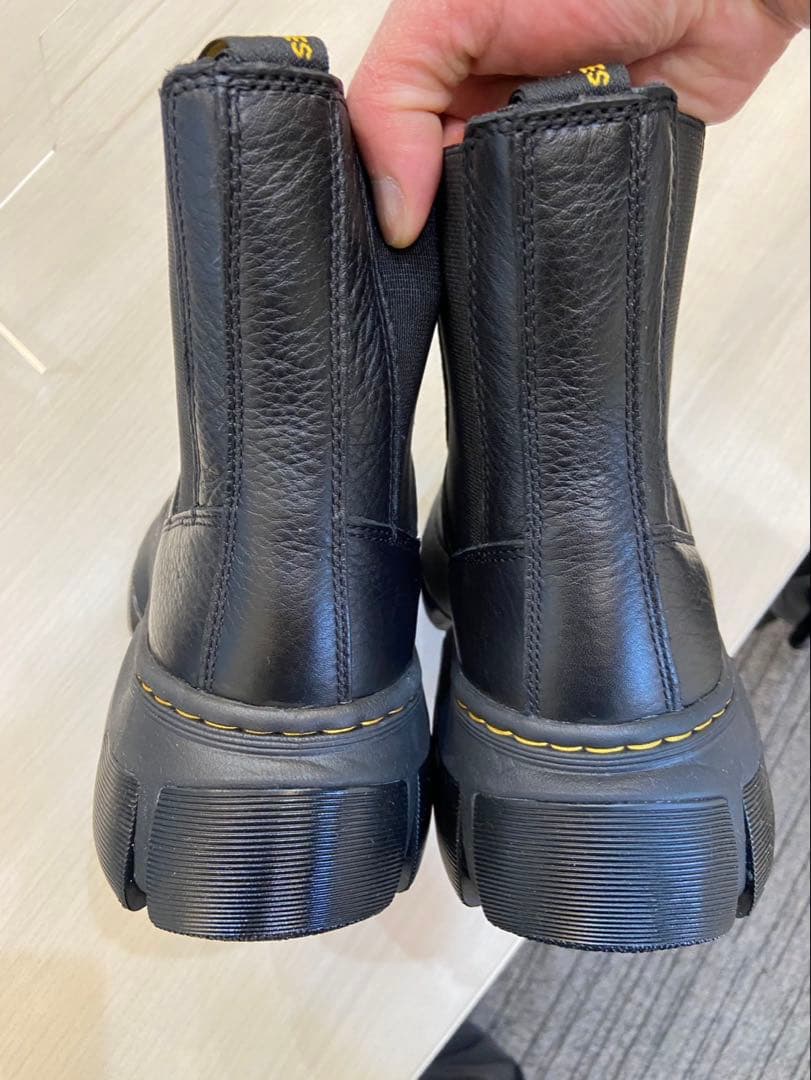ドクターマーチン　ブーツ