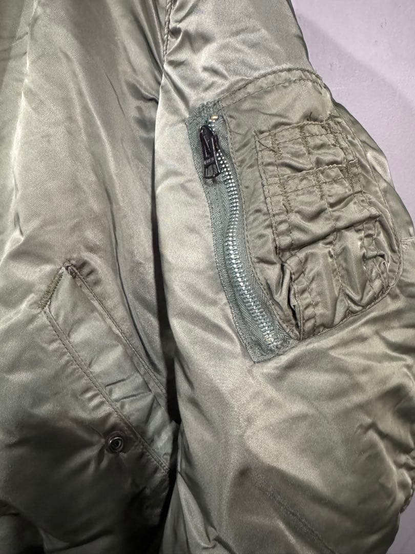 支給品　実物　MA-1フライトジャケット オリーブ色　IDEAL USA