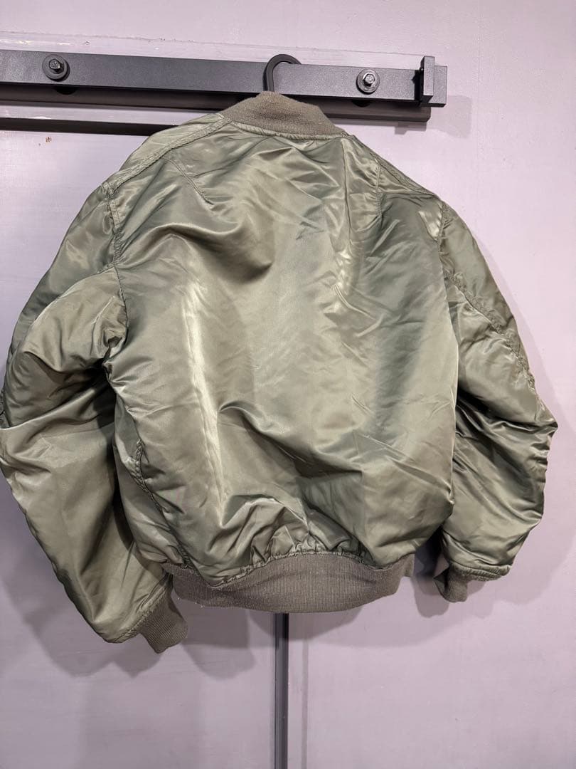 支給品　実物　MA-1フライトジャケット オリーブ色　IDEAL USA