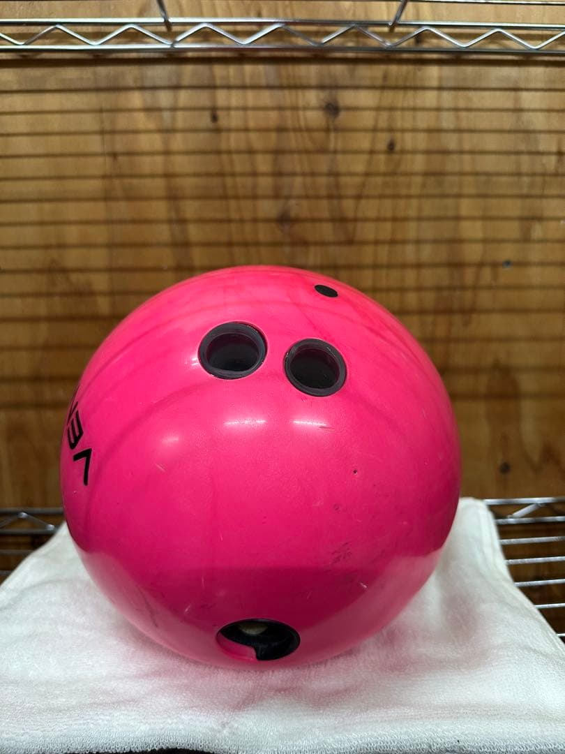 ⭐️美品⭐️ ハイパーベノム　ボウリングボール　15ポンド