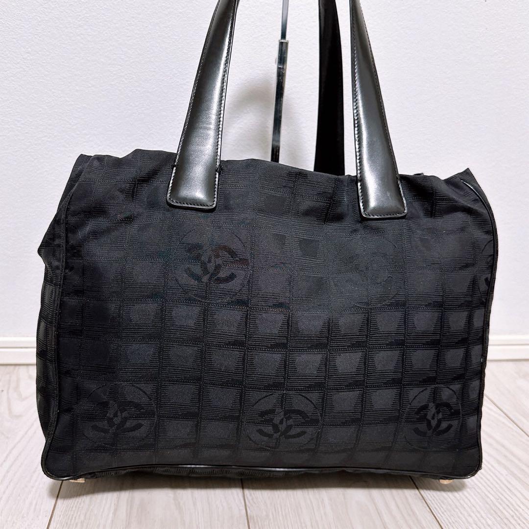 《美品》CHANEL(シャネル)トートバッグ ニュートラベルラインMM