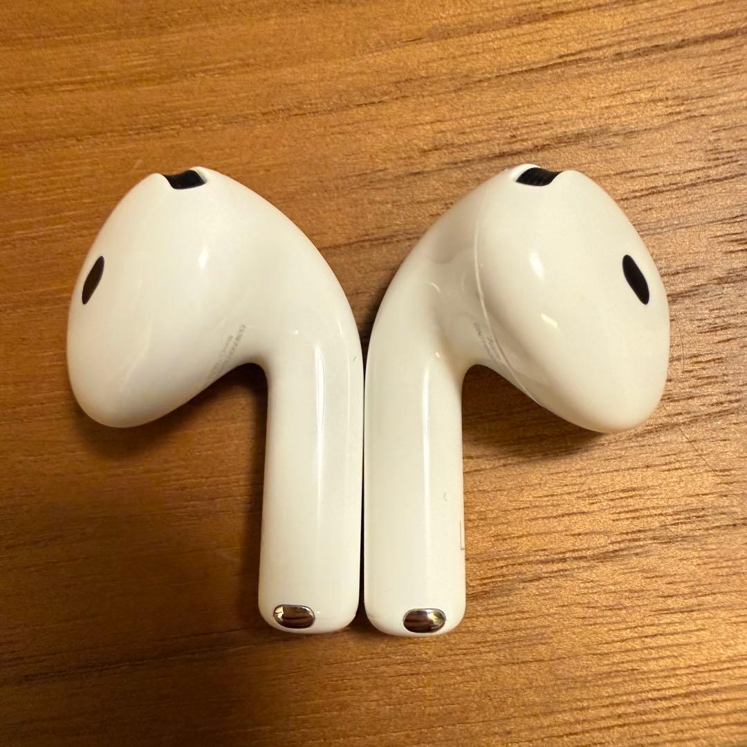 美品 AirPods4 ANC非搭載モデル 正規品