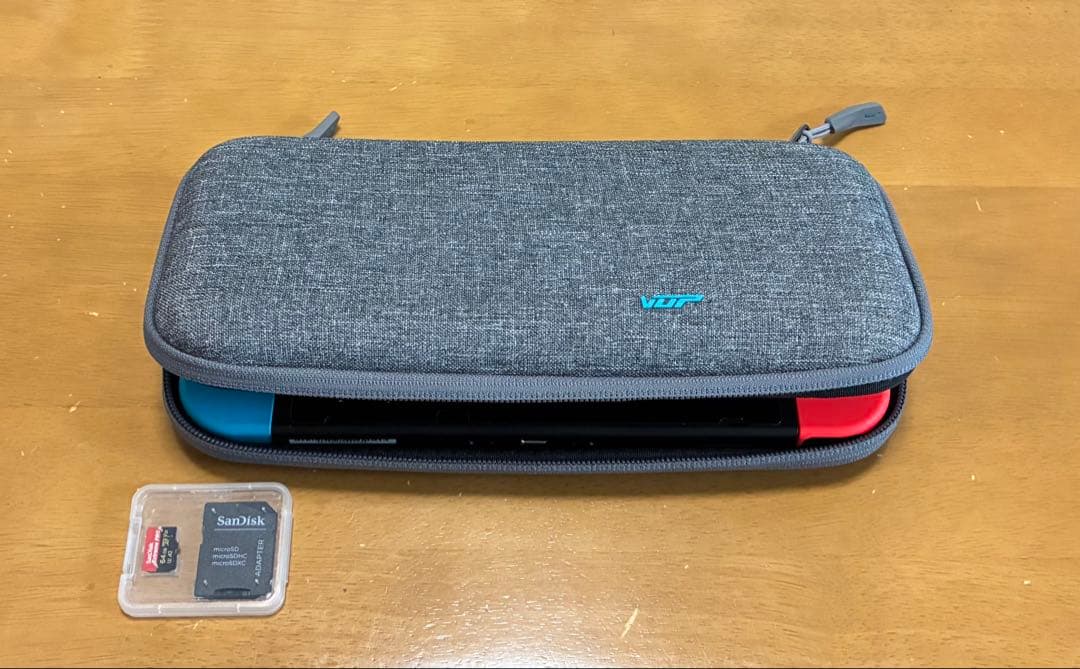 【極美品×豪華おまけ】任天堂 Nintendo Switch 本体 付属品完備！