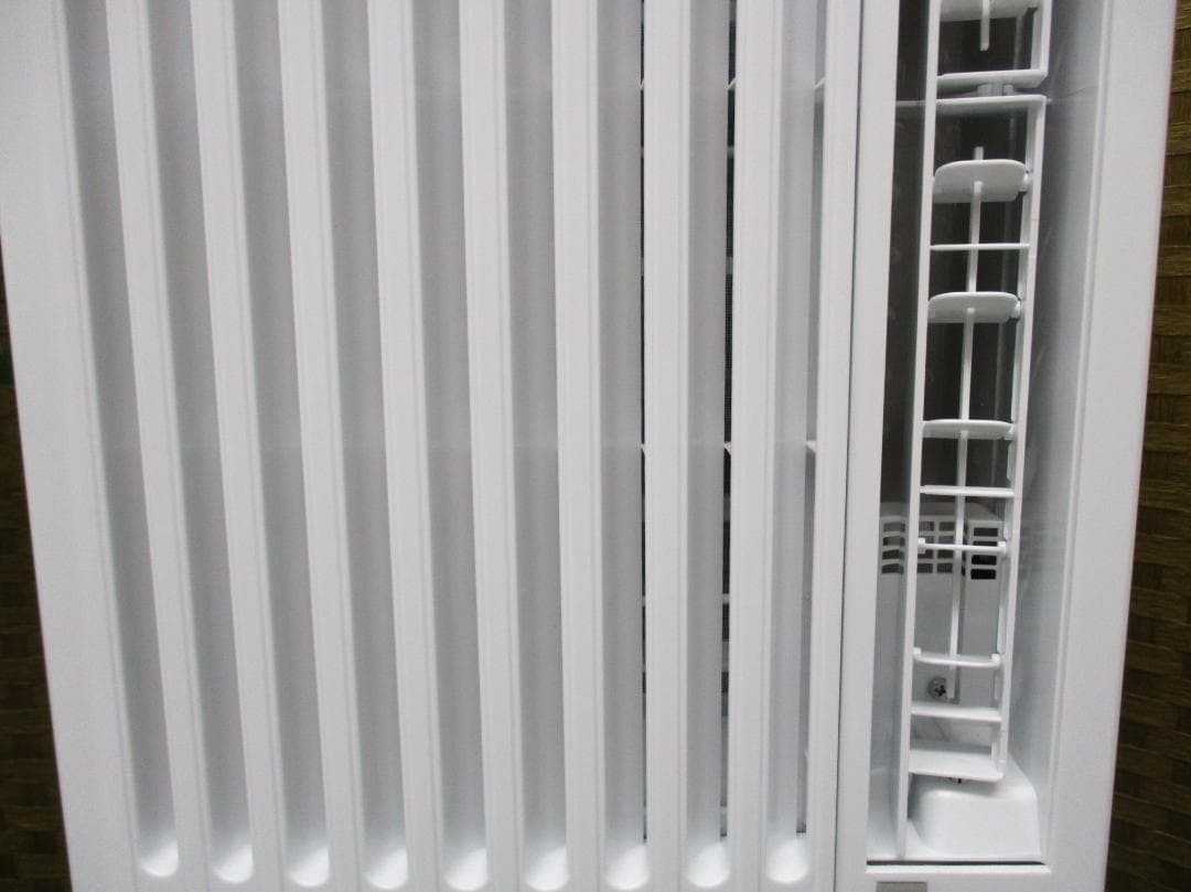 ★美品　長期保証付　2024年　Haier 窓用エアコン JA-18Z★