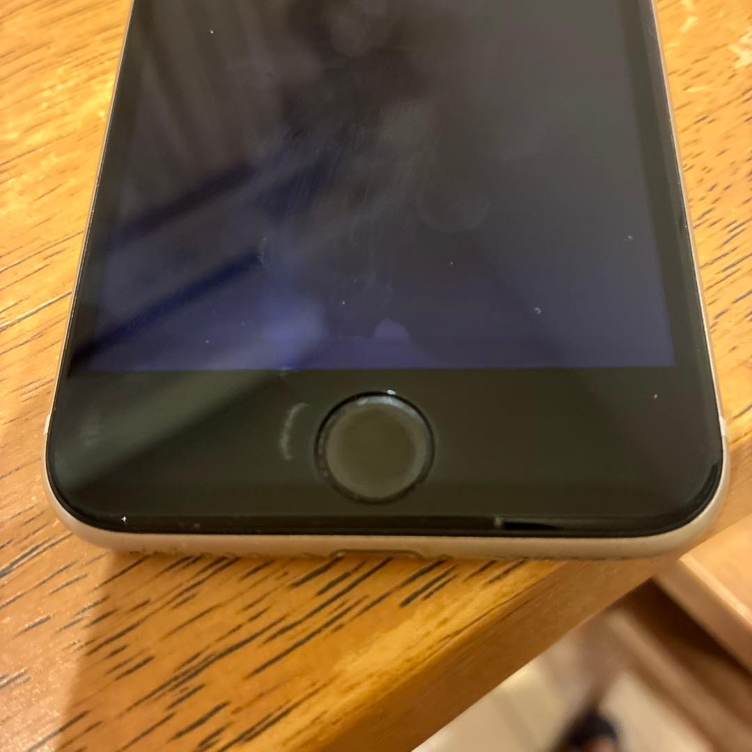 iPhoneSE3 ホワイト　64gb