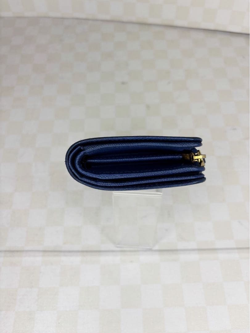 美品　PRADA プラダ　財布　二つ折り　M06