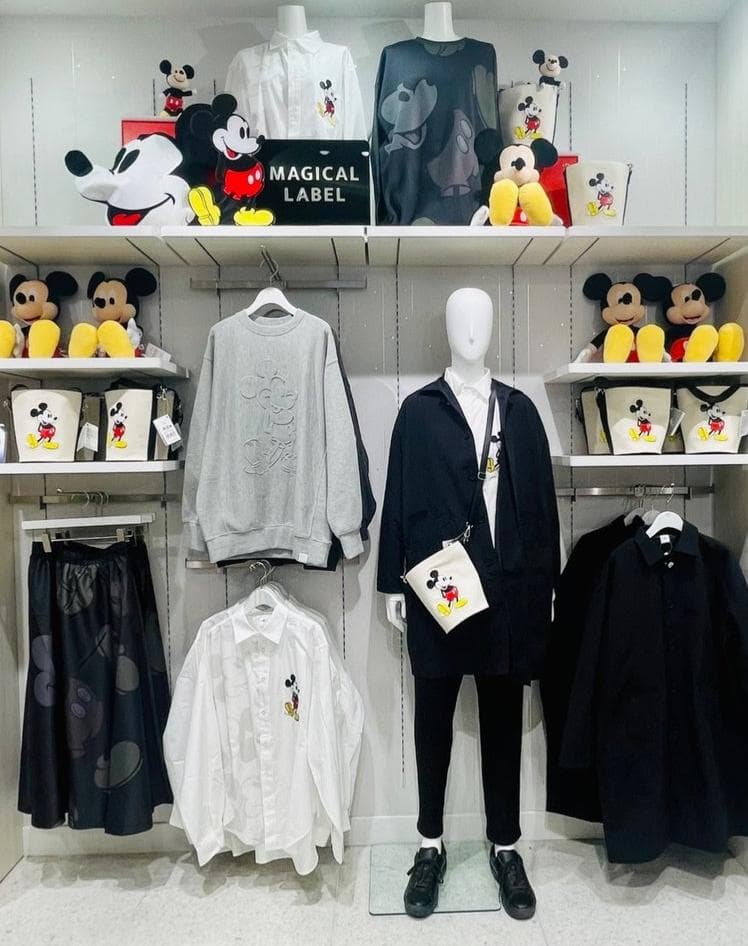 Disney ディズニー ミッキー ステンカラーコートMAGICAL LABEL