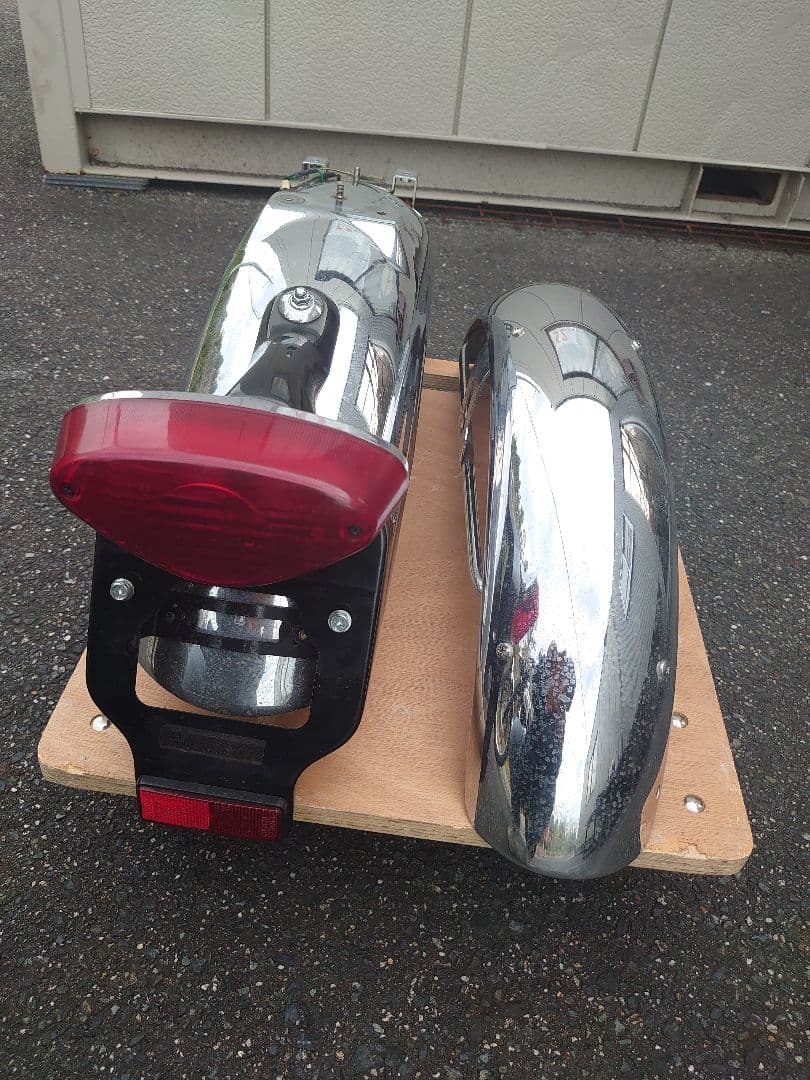 w650純正前後フェンダー　テールランプ付き　カワサキ