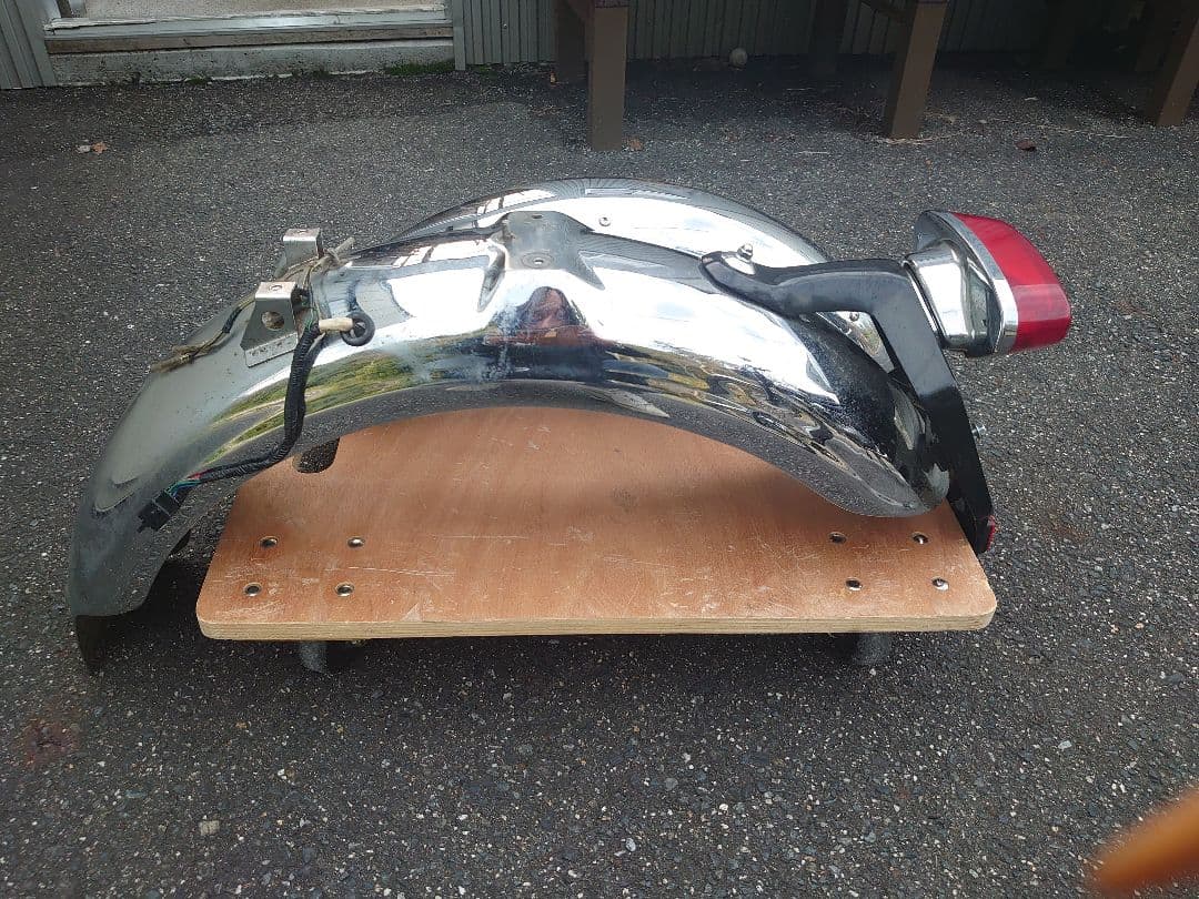 w650純正前後フェンダー　テールランプ付き　カワサキ