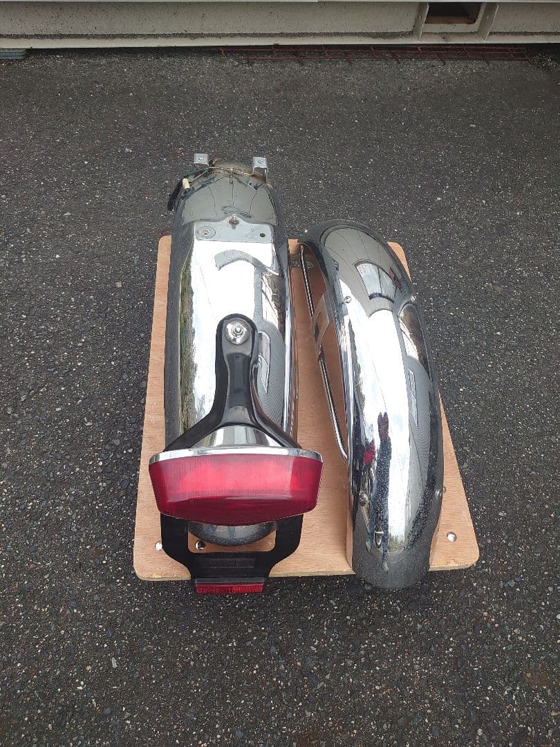 w650純正前後フェンダー　テールランプ付き　カワサキ