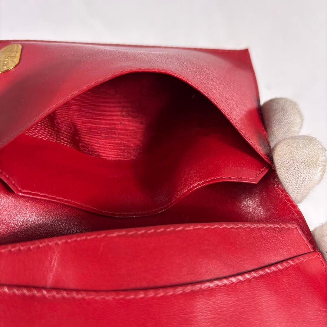 GUCCI　グッチ　オールドグッチ　レザー　二つ折り　財布　ゴールド金具　レッド