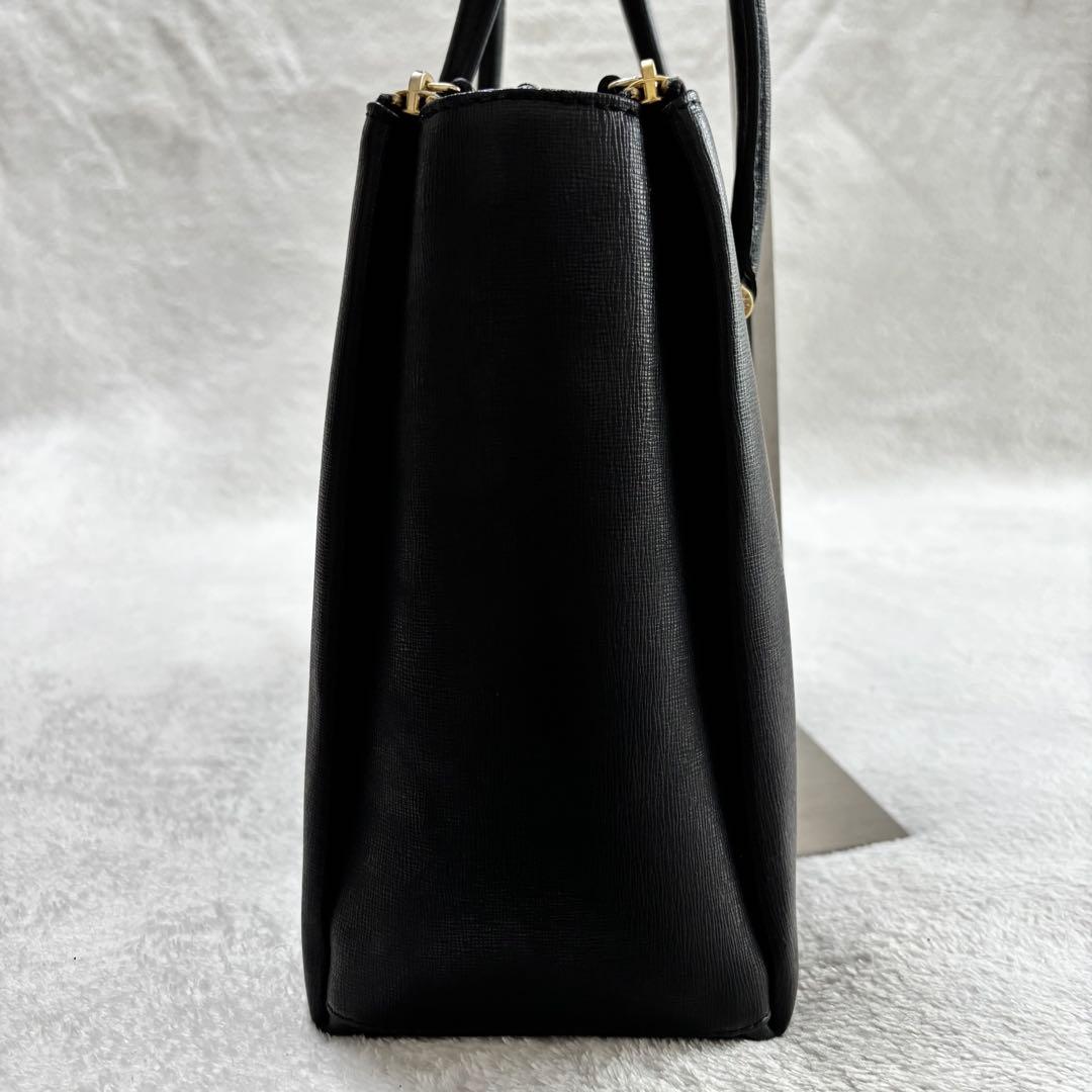 美品 FURLA フルラ LOTUS ロータス トートバッグ ブラック 黒 鞄