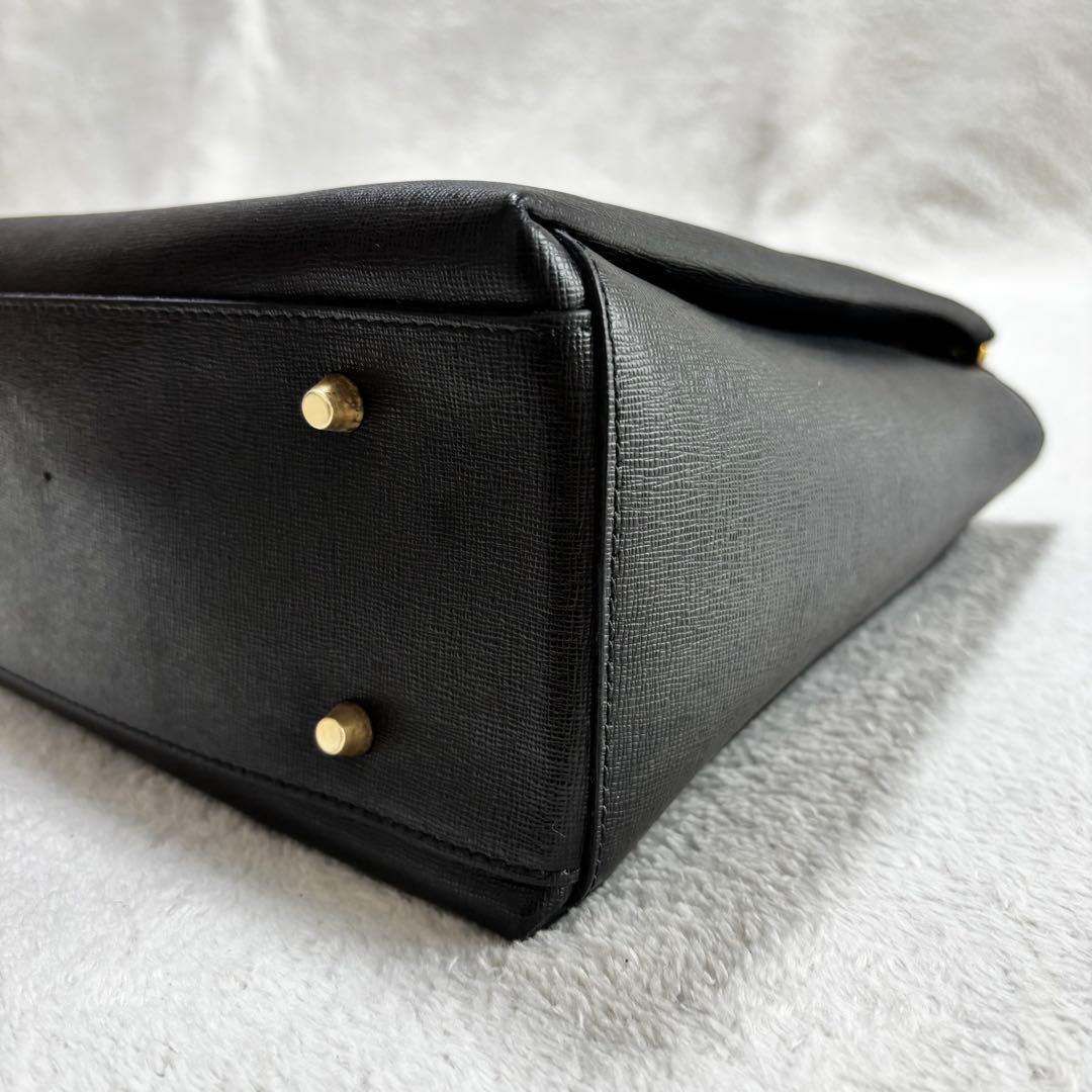 美品 FURLA フルラ LOTUS ロータス トートバッグ ブラック 黒 鞄