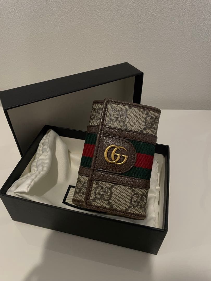 まありんちょ様　GUCCI キーケース GGケース　内袋あり箱無し