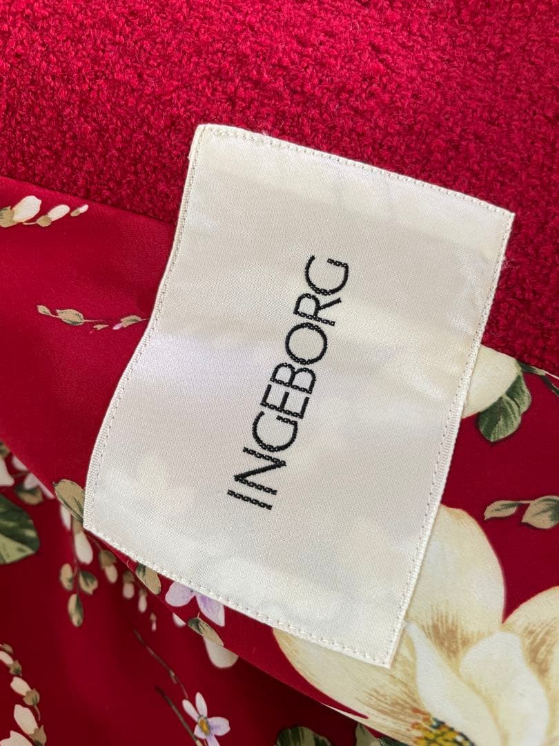 美品 INGEBORG 赤ジャケット 金ボタン パール 裏地花柄 日本製