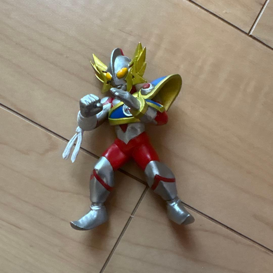 ウルトラかいじゅう絵本 スペシャルBOXセット+５冊+おまけのフィギュア