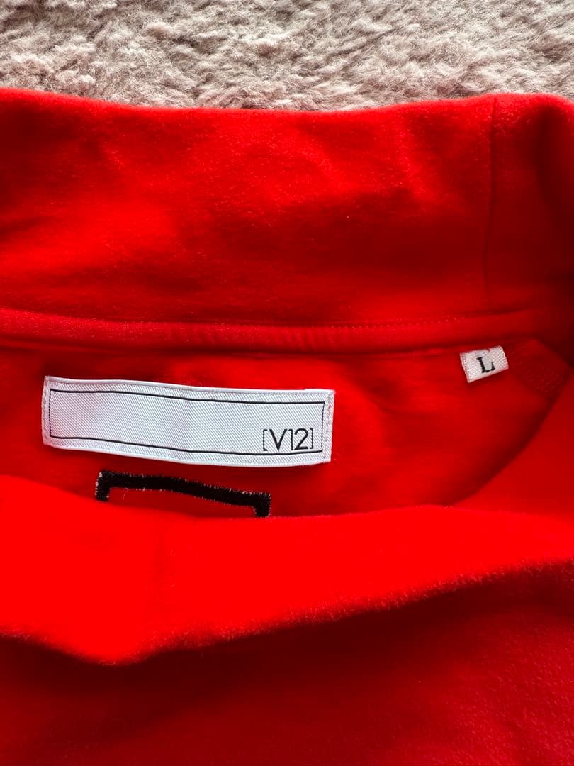 V12 ヴィトゥエルヴ 2024年モデル 起毛 ハイネックブルゾン レッド系