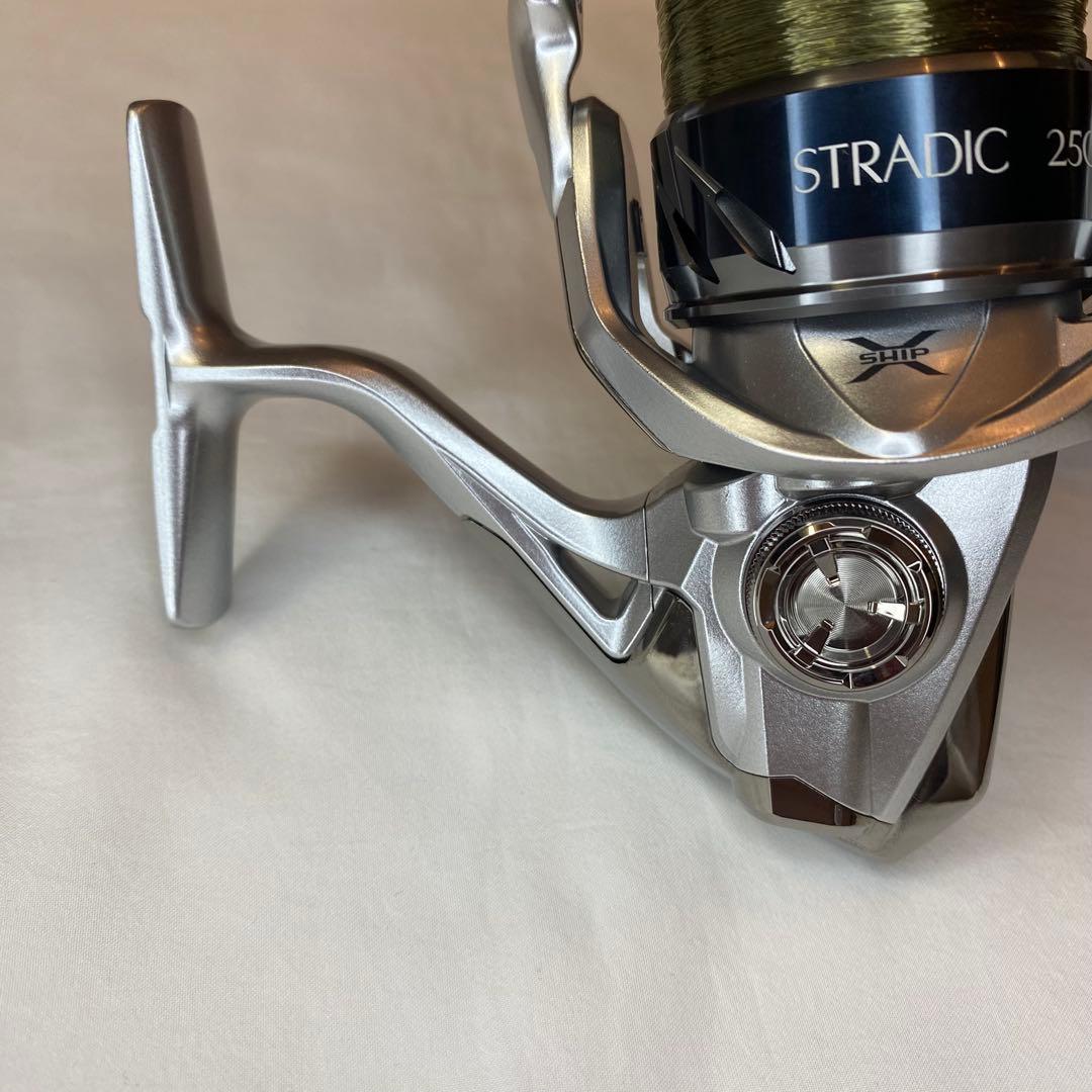 【美品】シマノ ストラディック 2500HGS