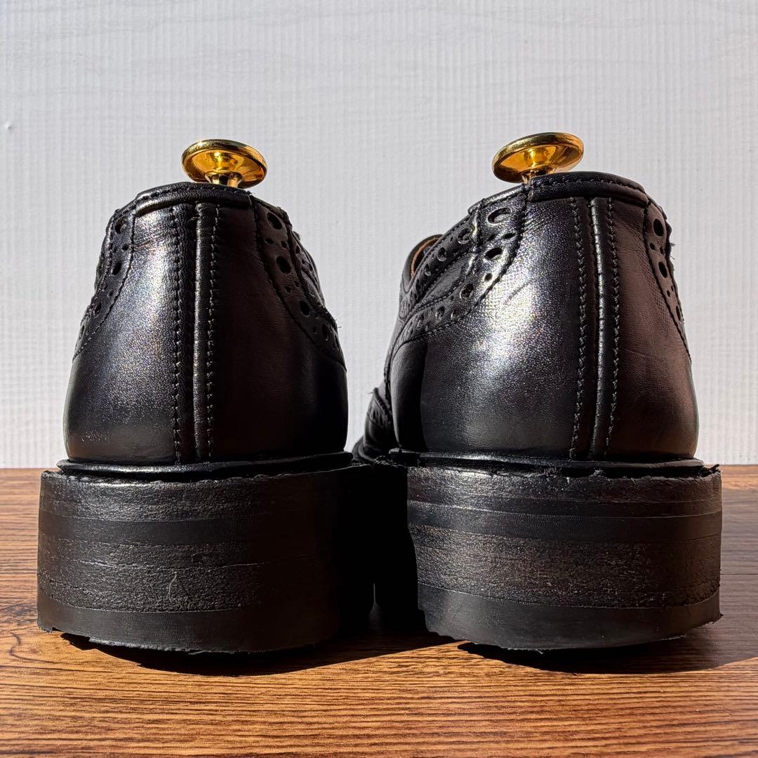 Tricker’s トリッカーズ バートン UK7 ブラック 外羽根 革靴