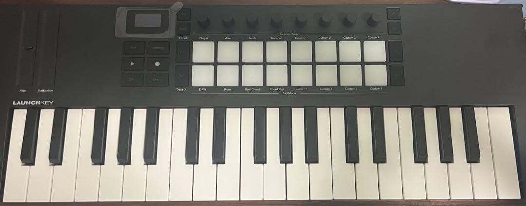 DTM・DAW LAUNCHKEY MINI 37 MK4 novation