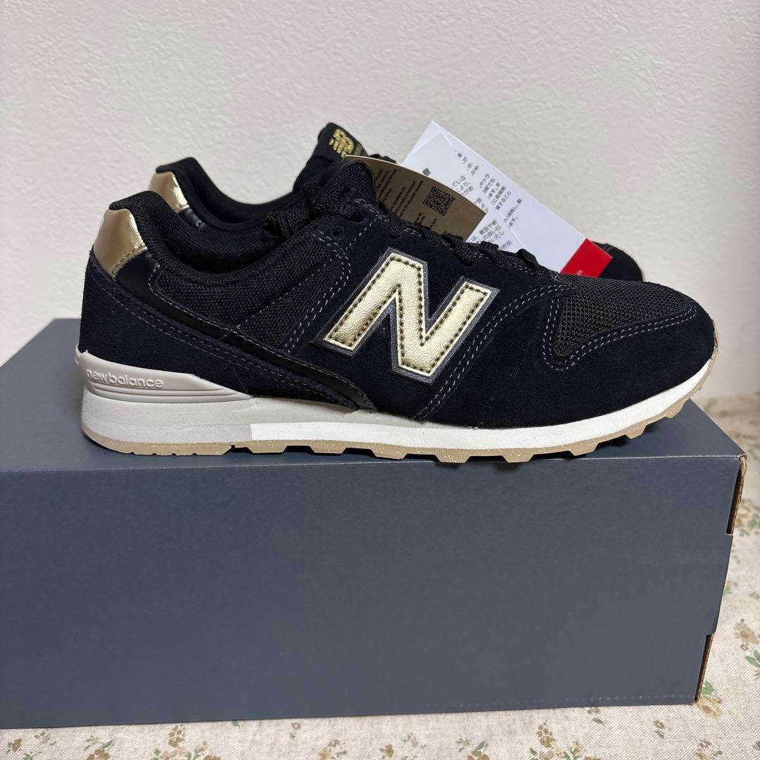 新品未使用 ニューバランス 23.5 WL996CE2 スニーカー ブラック
