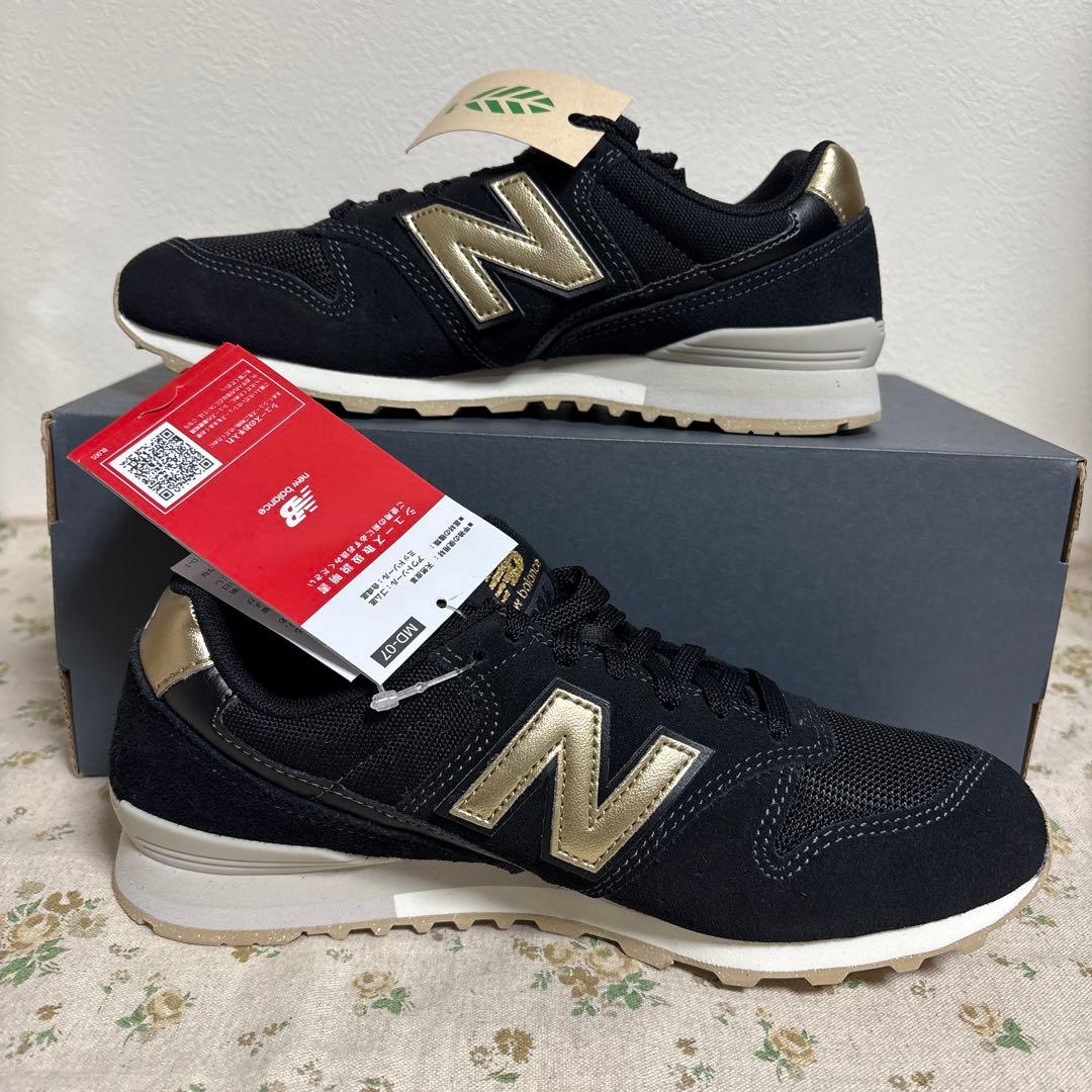 新品未使用 ニューバランス 23.5 WL996CE2 スニーカー ブラック