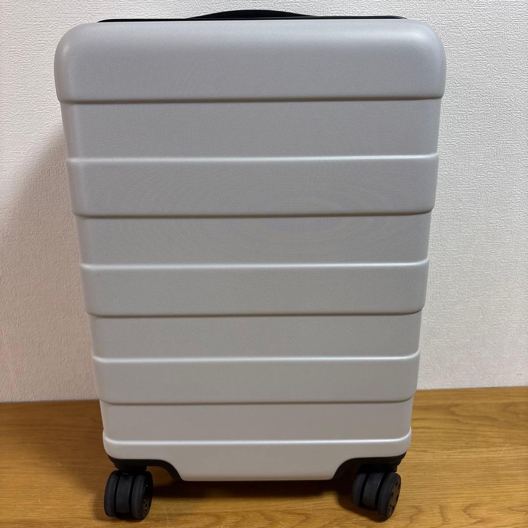 未使用　ほぼ新品　無印良品 キャリーケース 機内持ち込みサイズ
