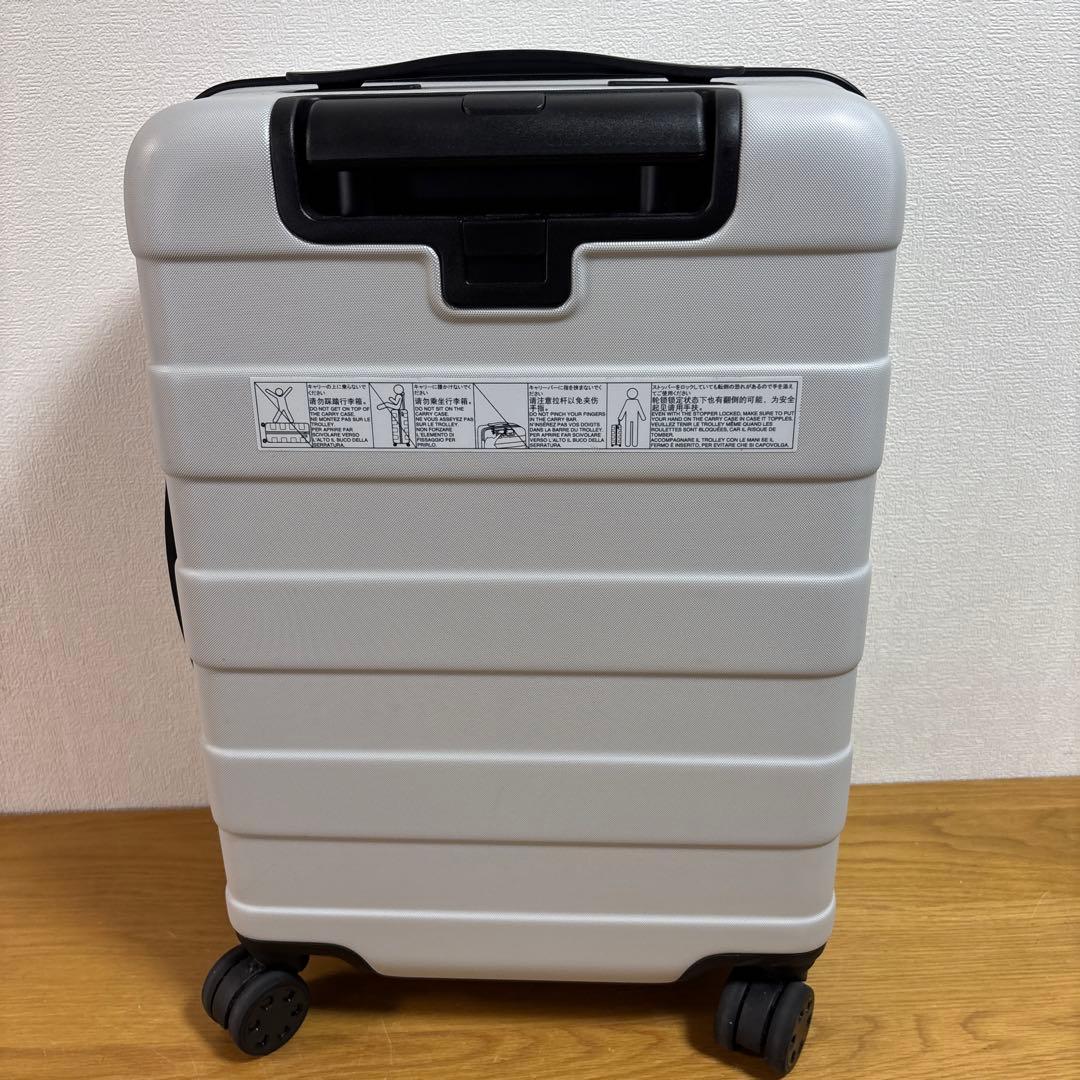 未使用　ほぼ新品　無印良品 キャリーケース 機内持ち込みサイズ