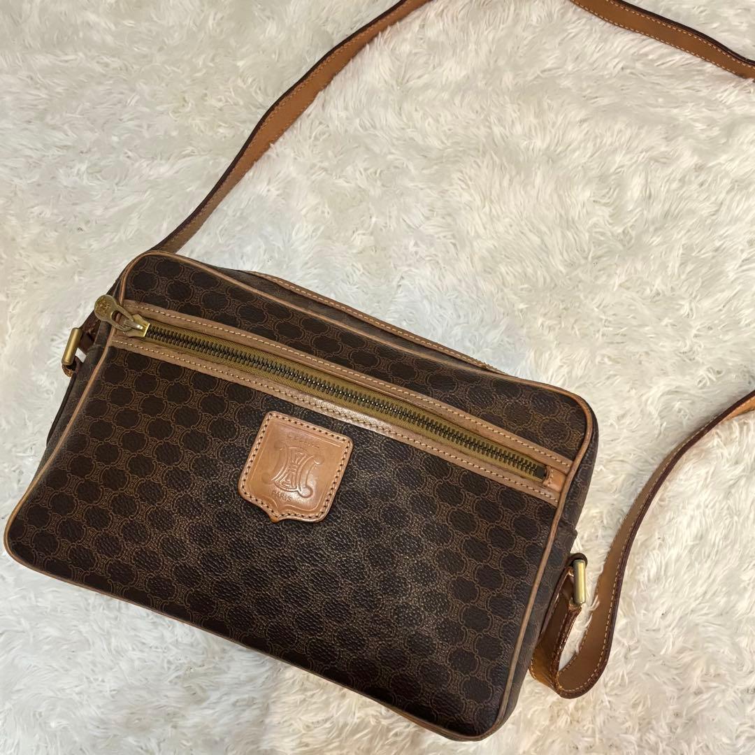 美品 CELINE セリーヌ ショルダーバッグ マカダム 斜め掛け ブラウン