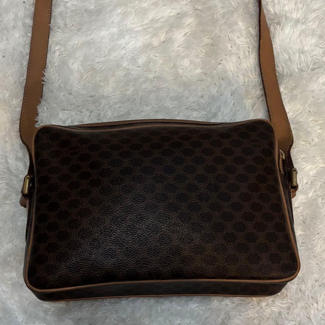 美品 CELINE セリーヌ ショルダーバッグ マカダム 斜め掛け ブラウン