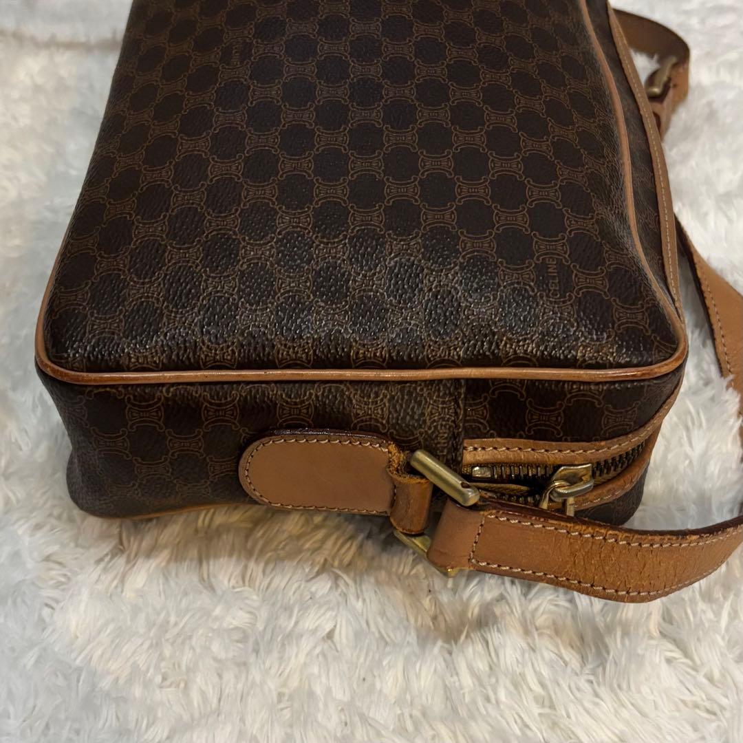 美品 CELINE セリーヌ ショルダーバッグ マカダム 斜め掛け ブラウン