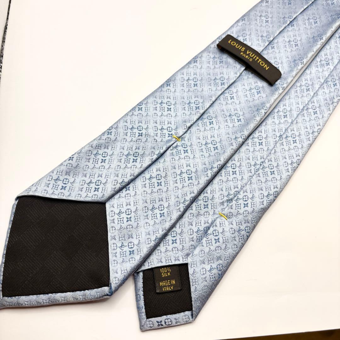 ルイヴィトン ネクタイ モノグラム 総柄 ブルー シルク　肉厚　光沢