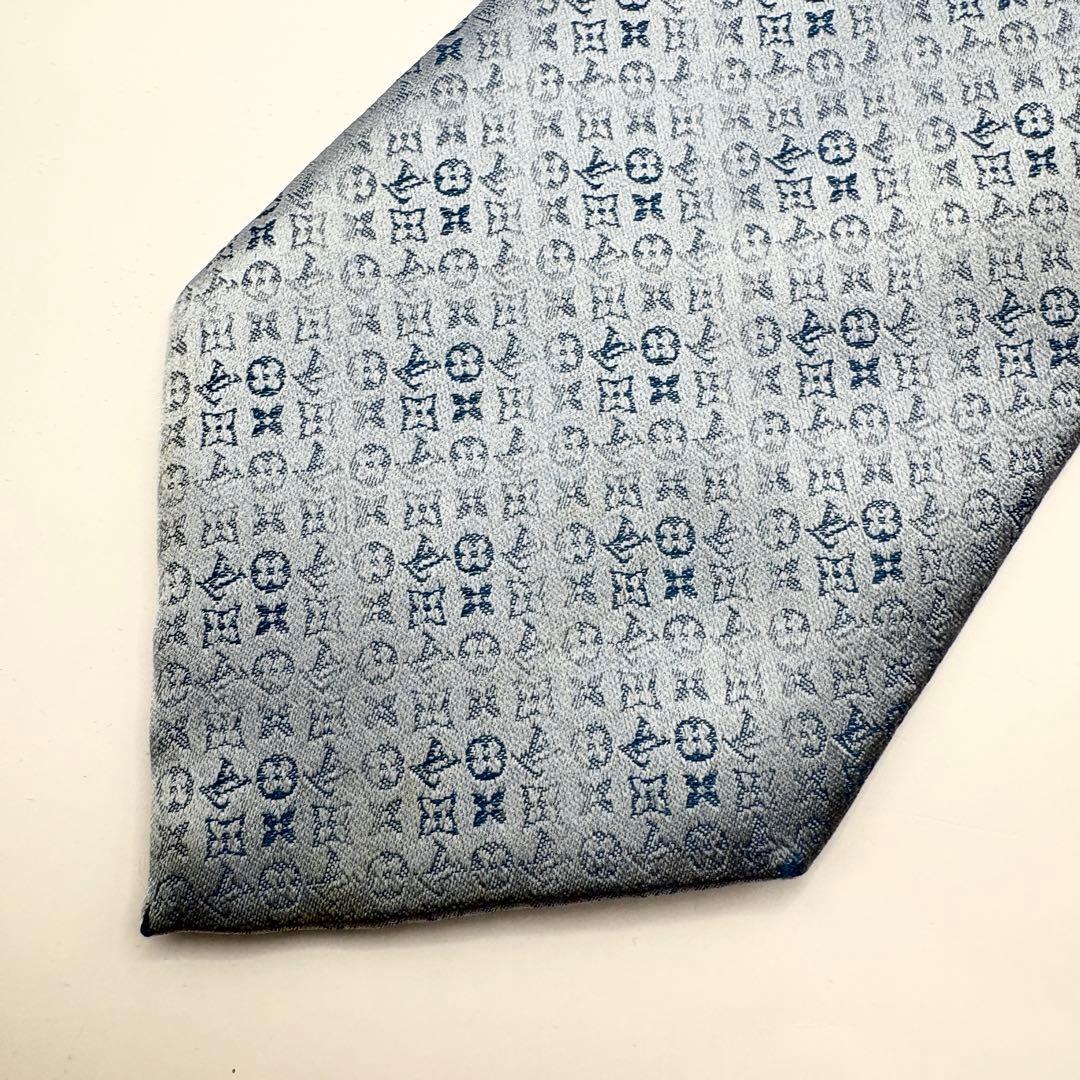ルイヴィトン ネクタイ モノグラム 総柄 ブルー シルク　肉厚　光沢