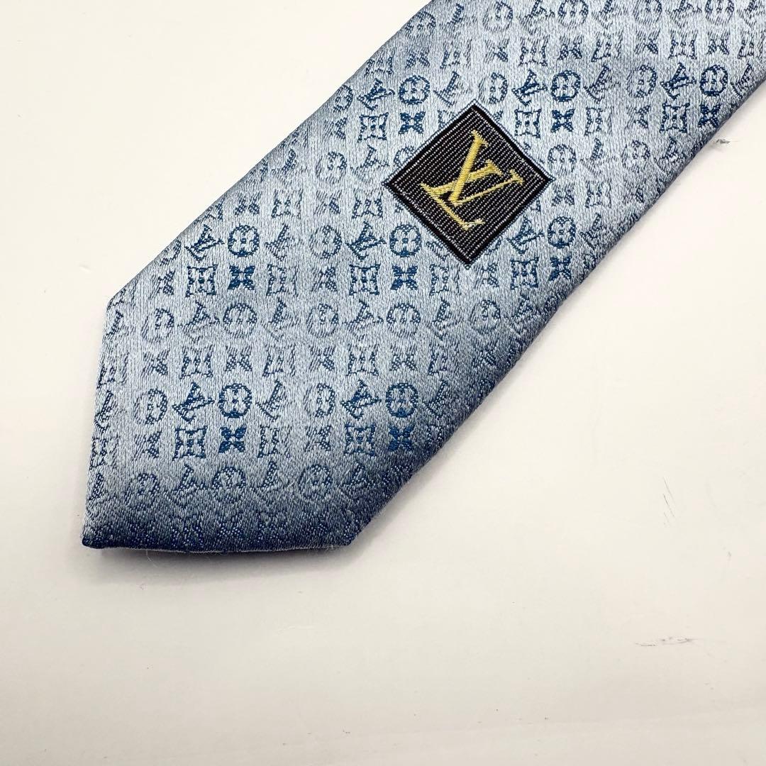 ルイヴィトン ネクタイ モノグラム 総柄 ブルー シルク　肉厚　光沢