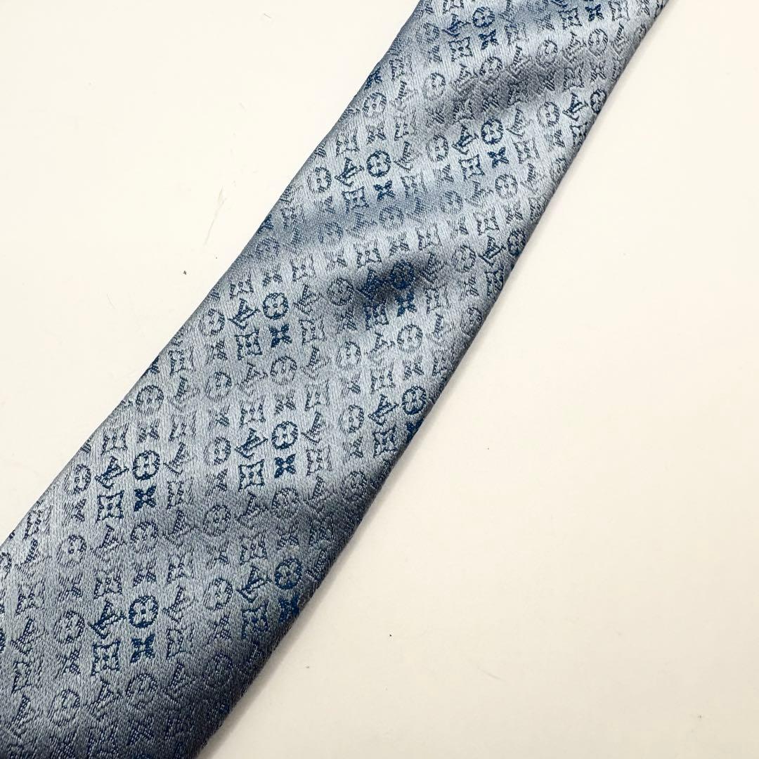 ルイヴィトン ネクタイ モノグラム 総柄 ブルー シルク　肉厚　光沢