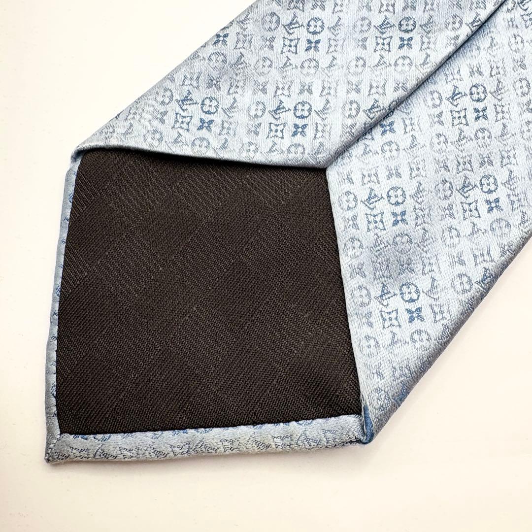 ルイヴィトン ネクタイ モノグラム 総柄 ブルー シルク　肉厚　光沢