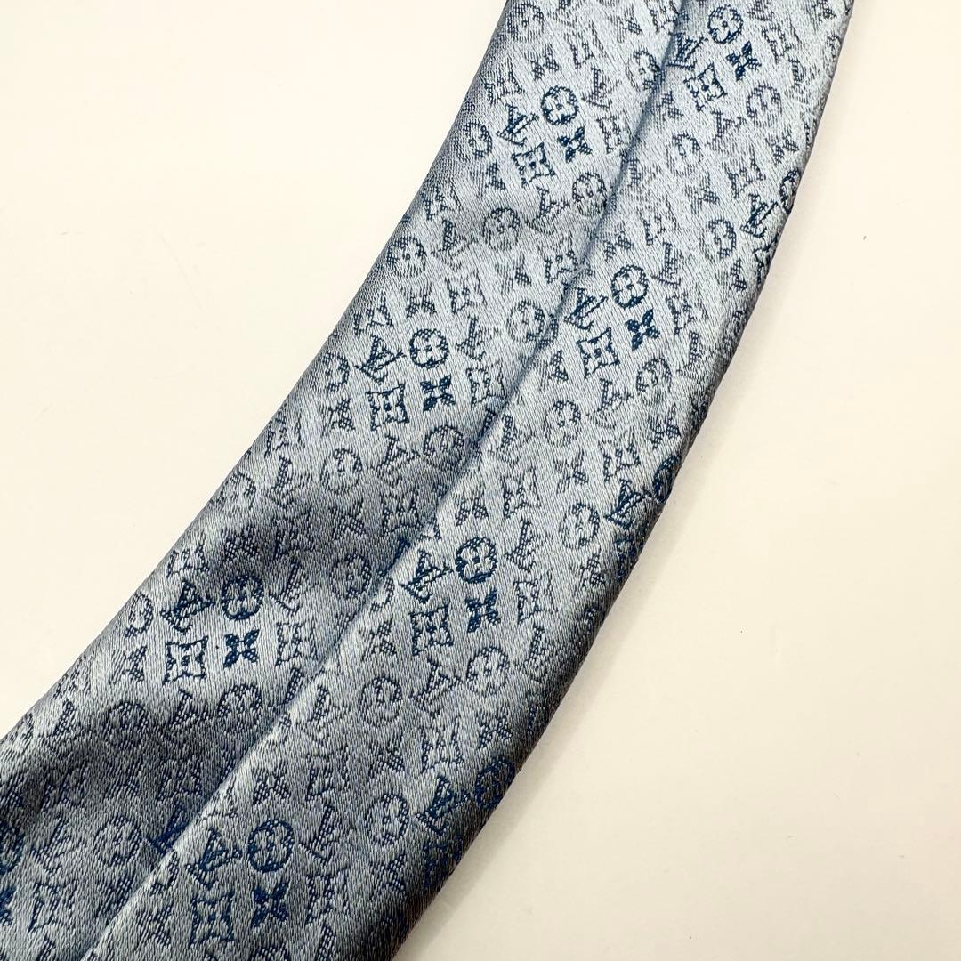 ルイヴィトン ネクタイ モノグラム 総柄 ブルー シルク　肉厚　光沢