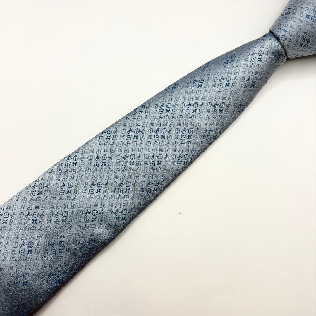 ルイヴィトン ネクタイ モノグラム 総柄 ブルー シルク　肉厚　光沢