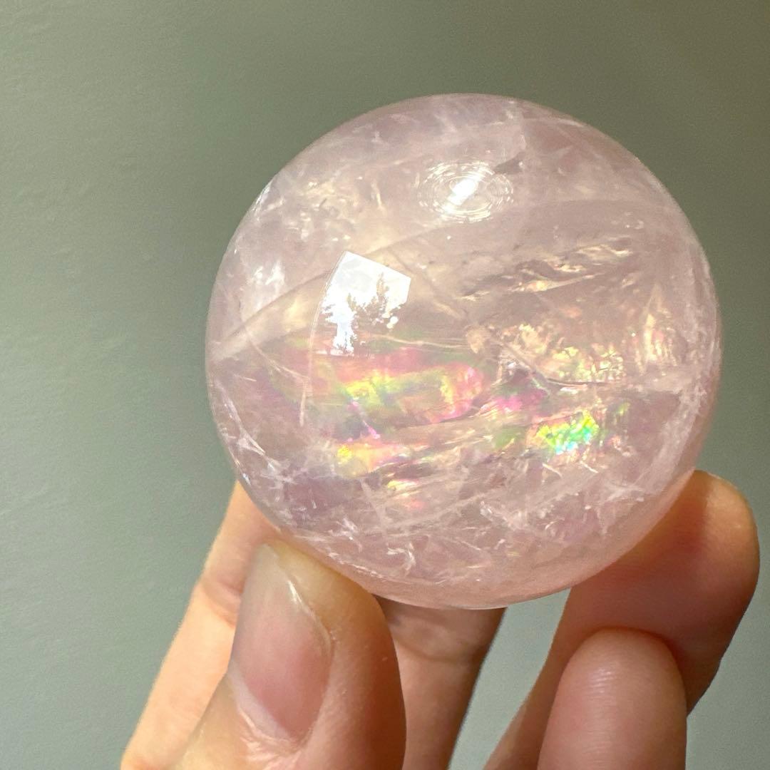 ローズクォーツ　虹　スフィア　4.0㎝　91.2 透明感　プリズム　レインボー